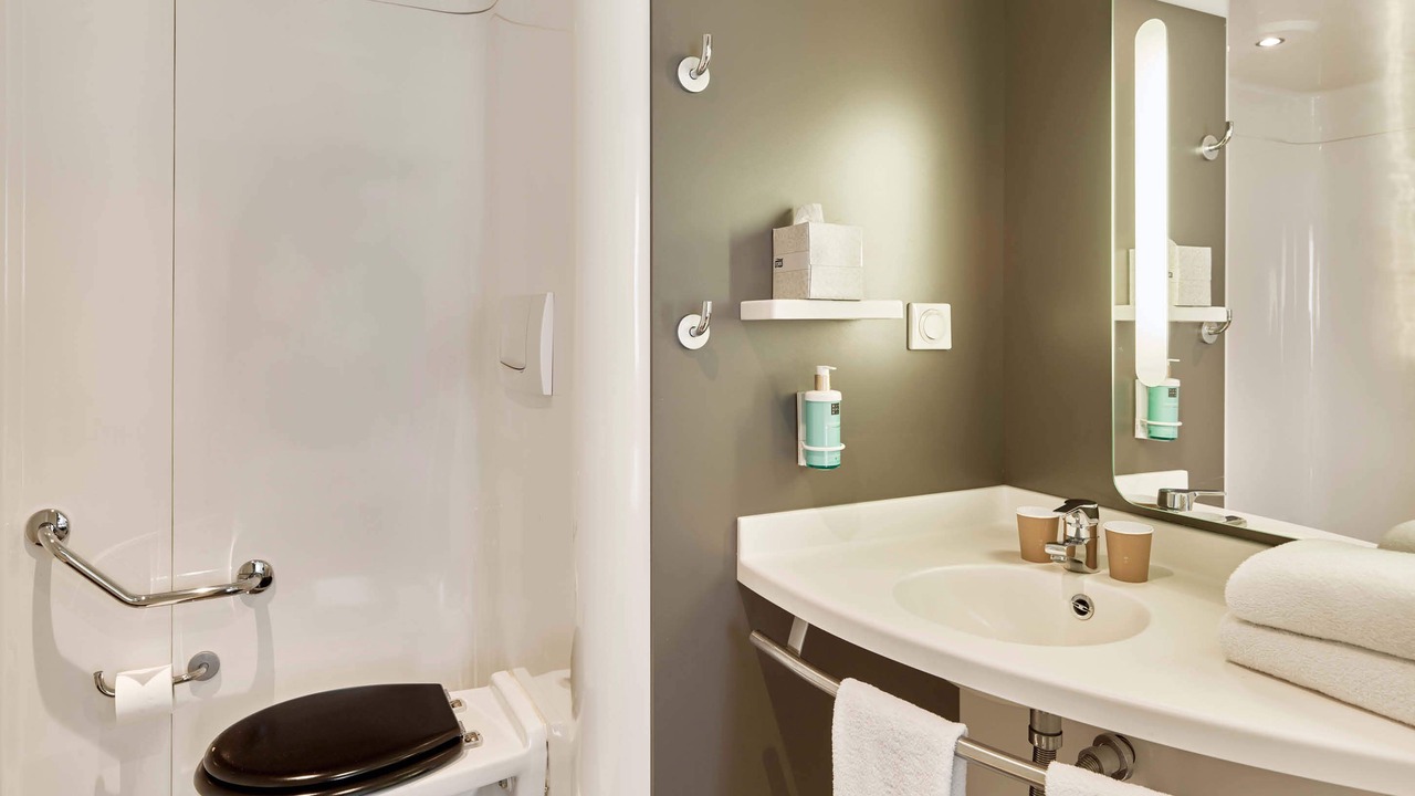 Photo of Bathroom in Rueil-Malmaison