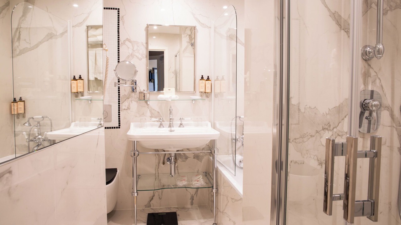 Photo of Bathroom in Odeon