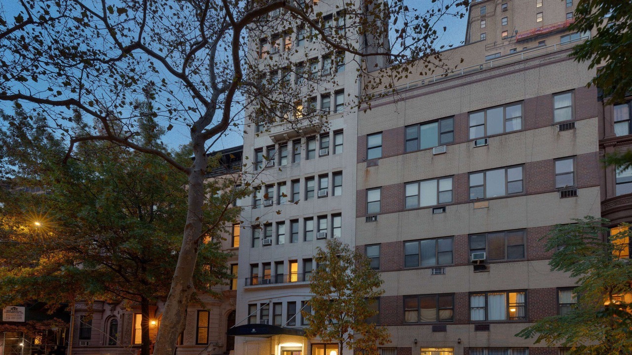 Photo of Outdoor in Lincoln Square