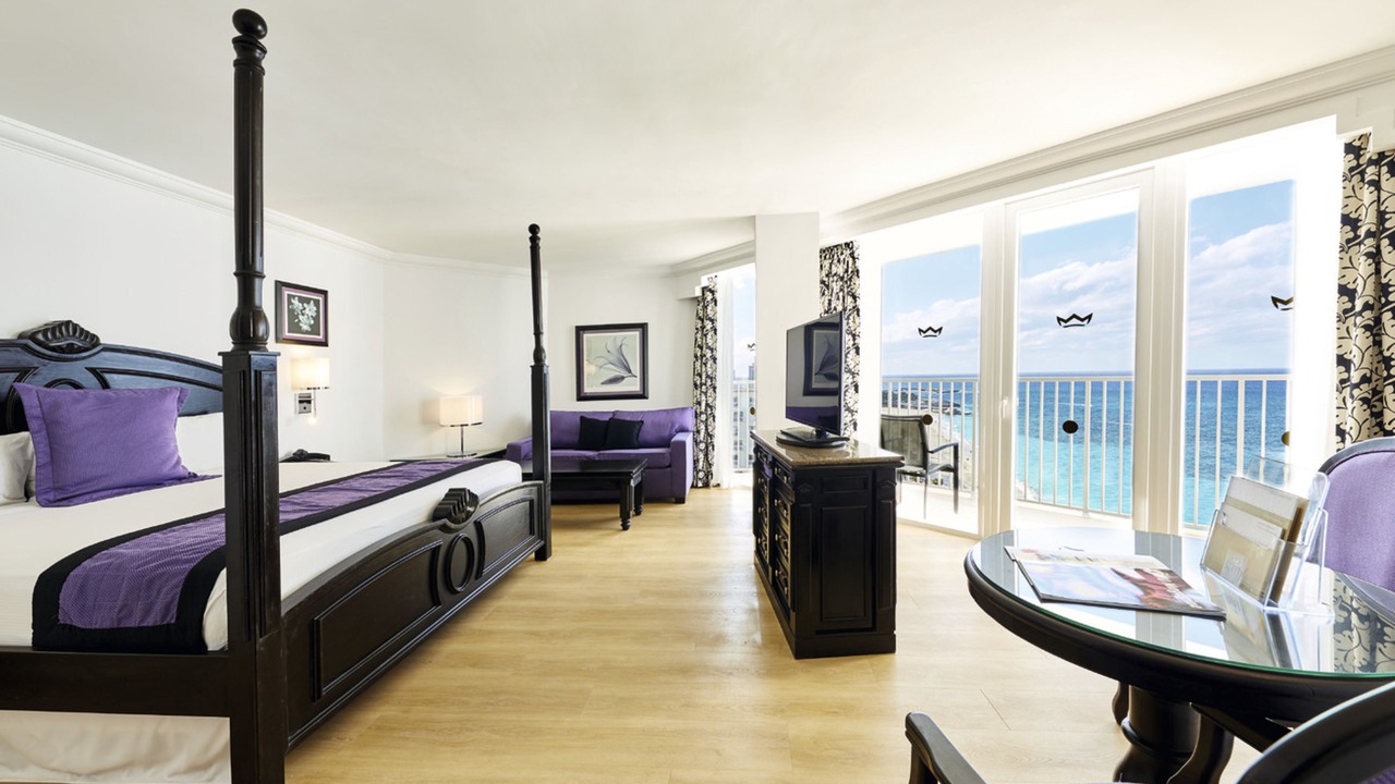 Photo of Bedroom in Paradise Island