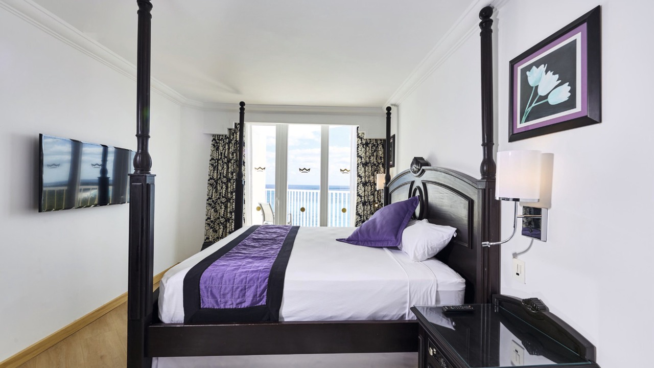 Photo of Bedroom in Paradise Island