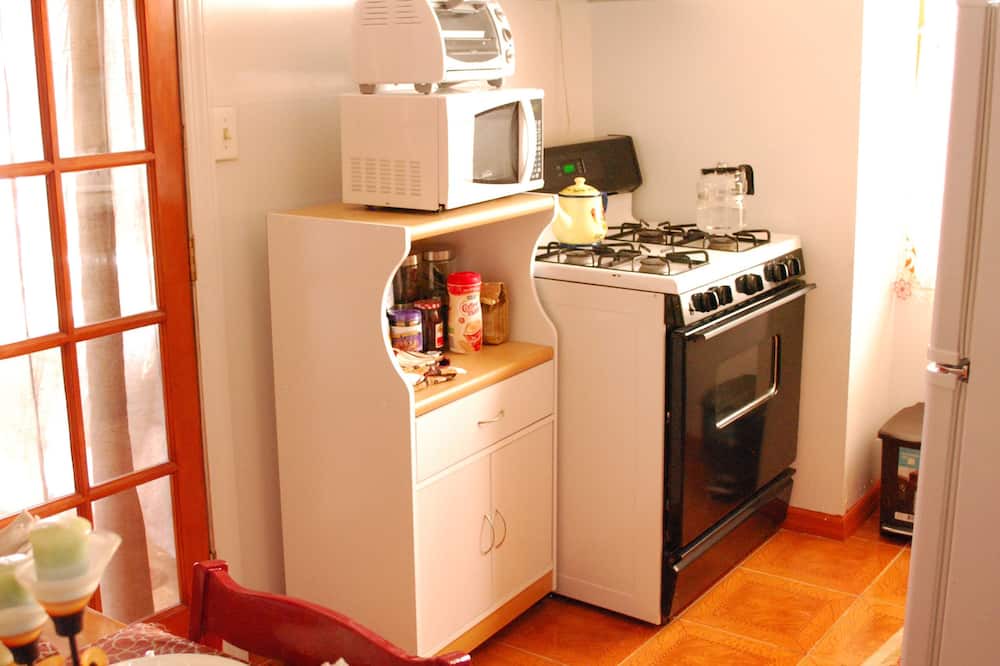 Photo of Kitchen in Canarsie