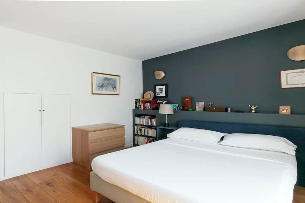 Photo of Bedroom in Quartier du Gros-Caillou