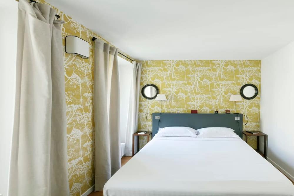 Photo of Bedroom in Quartier du Gros-Caillou