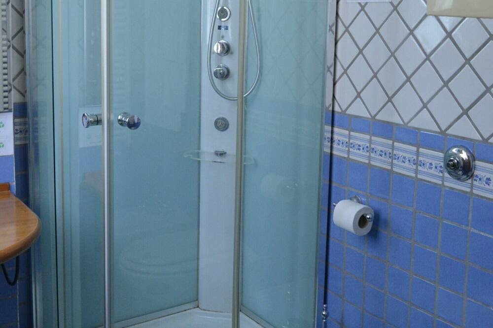 Photo of Bathroom in Torreglia