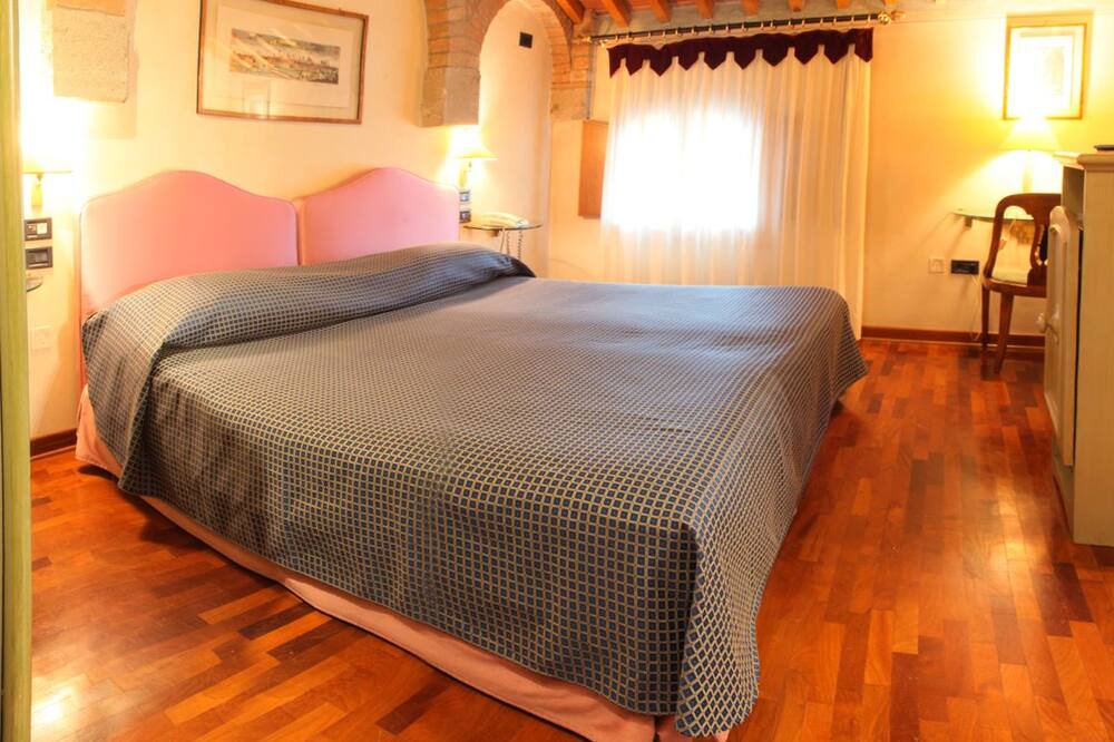 Photo of Bedroom in Torreglia