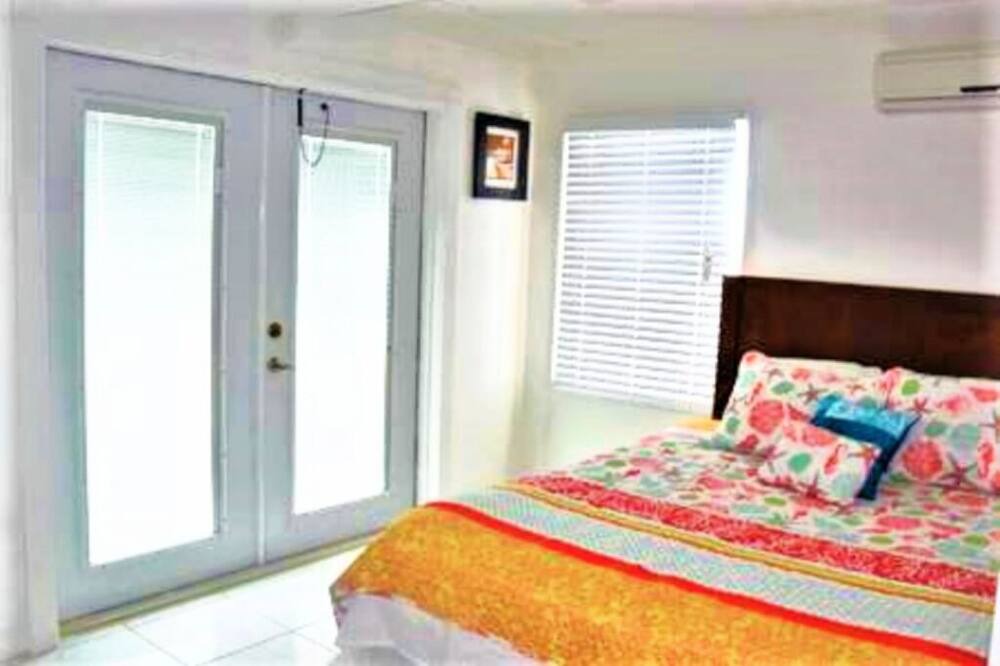 Photo of Bedroom in Rokers Point