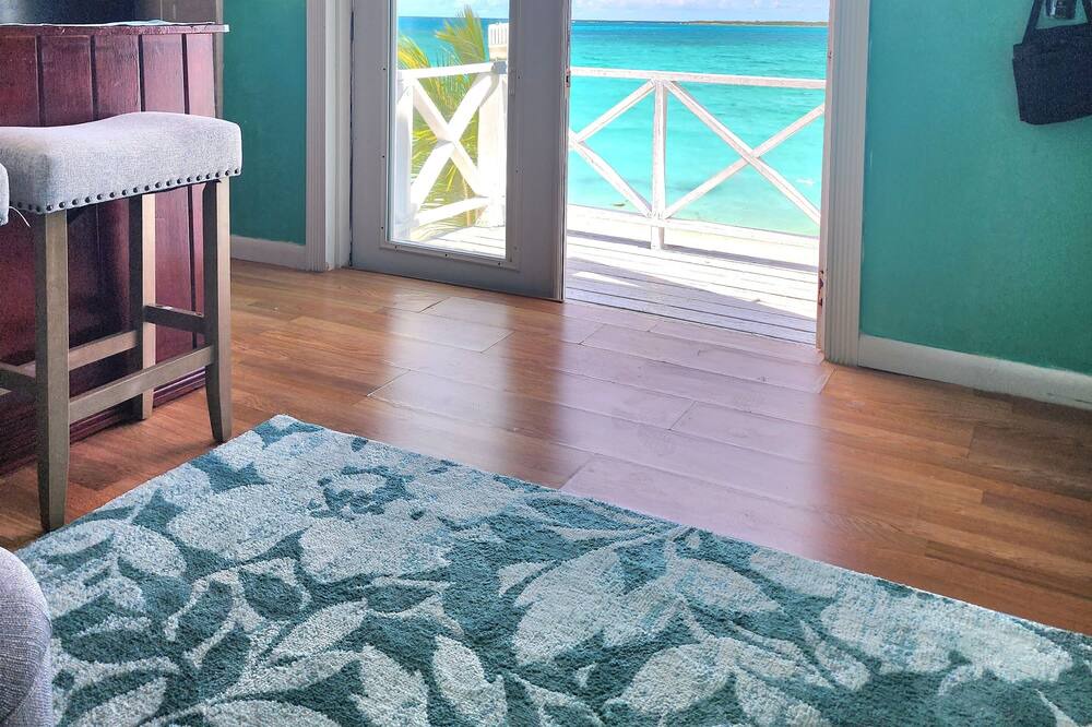 Photo of Livingroom in Rokers Point