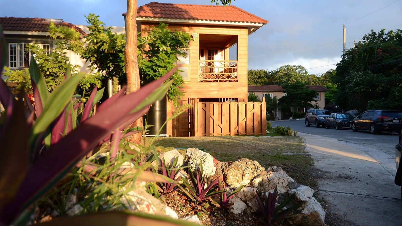 Photo of Outdoor in Mona