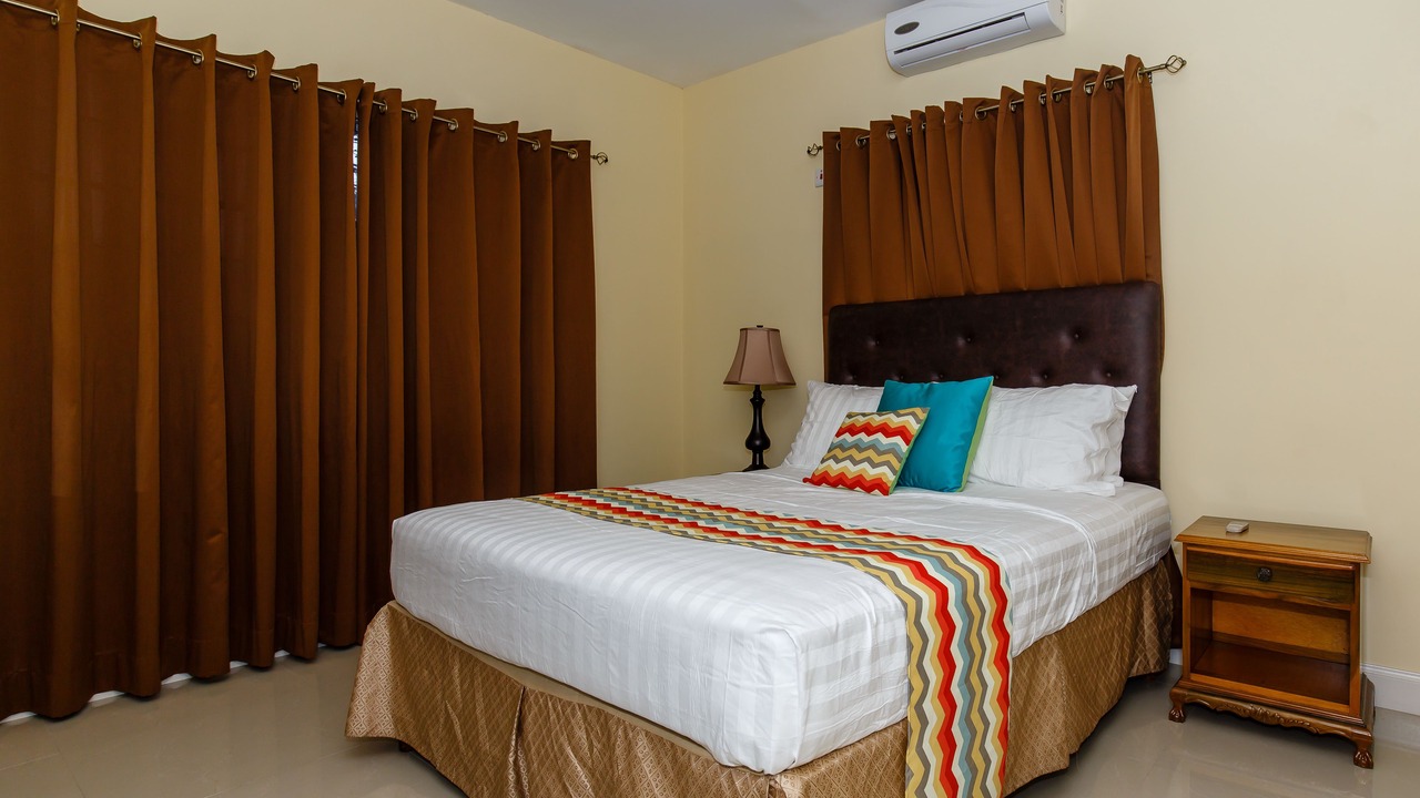 Photo of Bedroom in Beverly Hills