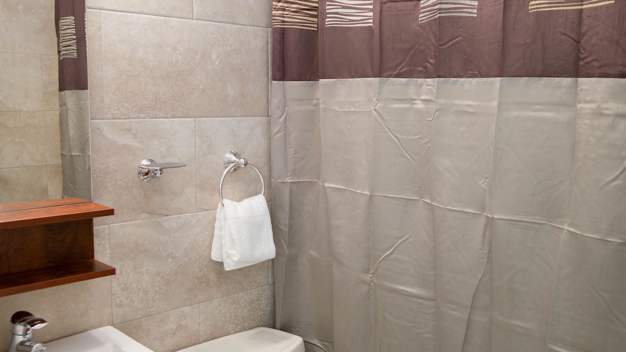 Photo of Bathroom in Molynes Gardens