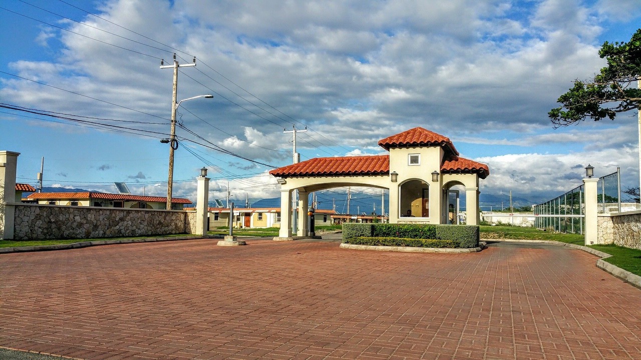 Photo of Outdoor in Portmore