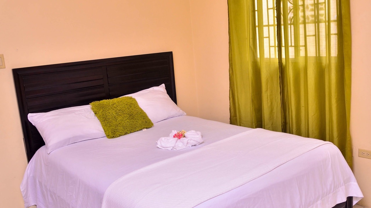 Photo of Bedroom in Molynes Gardens