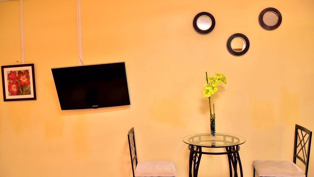 Photo of Bedroom in Molynes Gardens