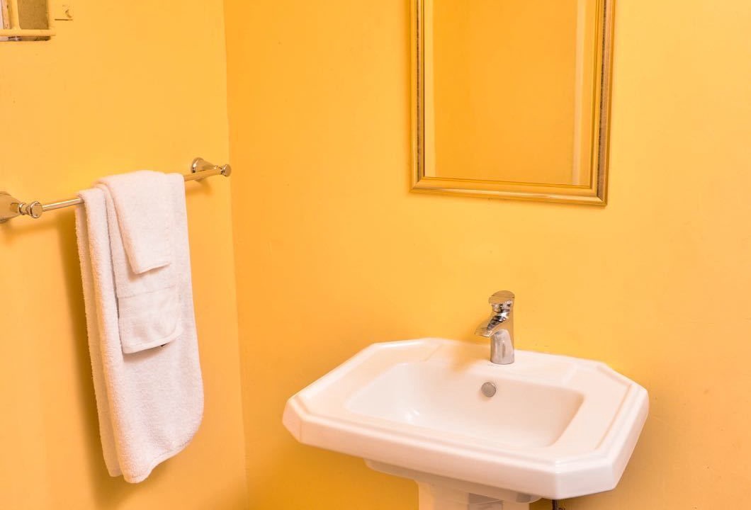 Photo of Bathroom in Molynes Gardens