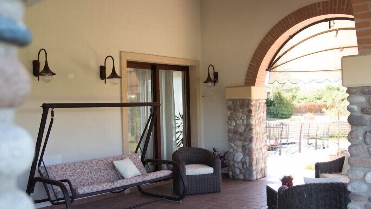 Photo of Outdoor in Ovest