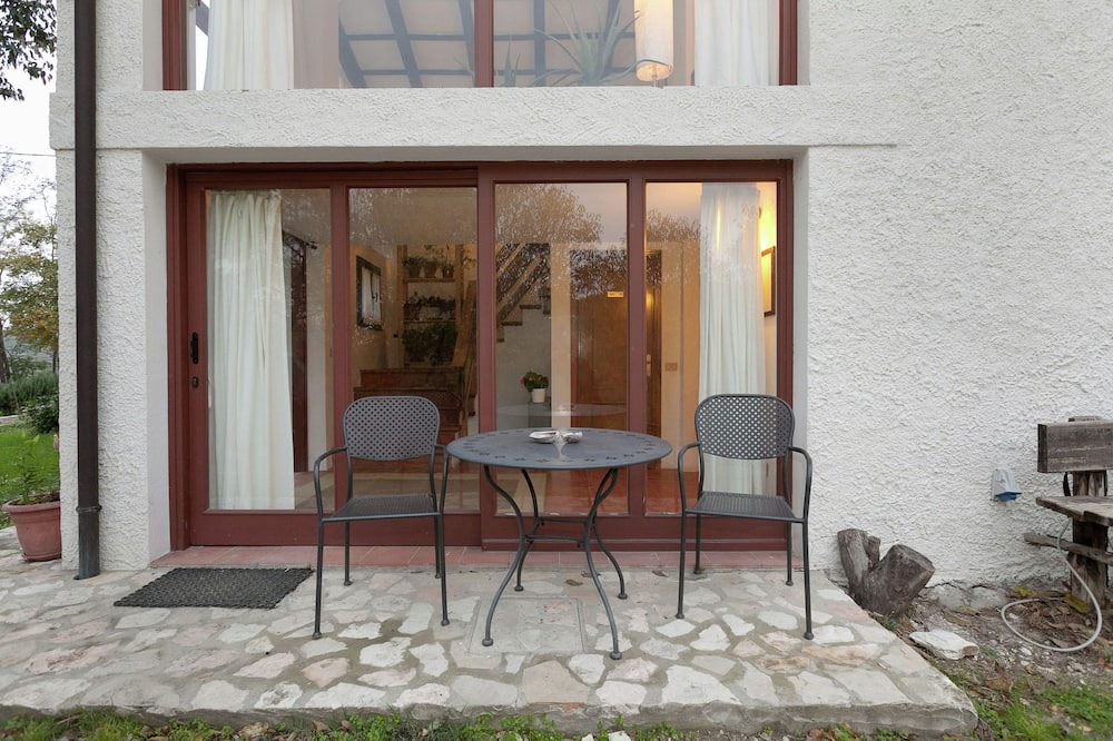 Photo of Patio Balcony in Valnogaredo