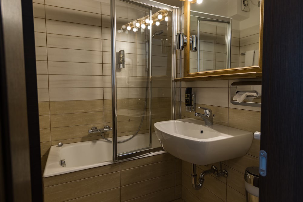 Photo of Bathroom in Pocol