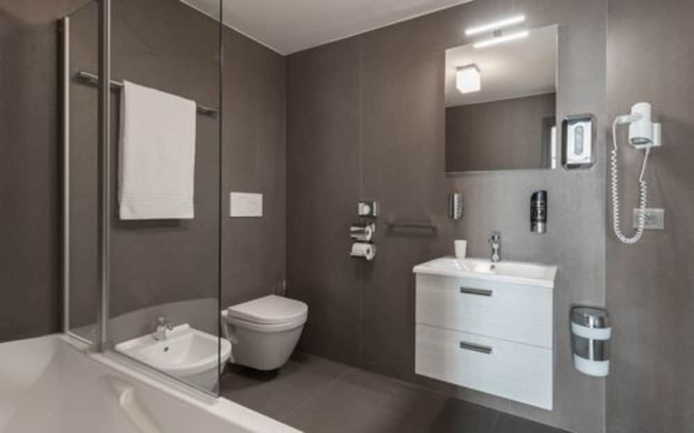 Photo of Bathroom in Pocol