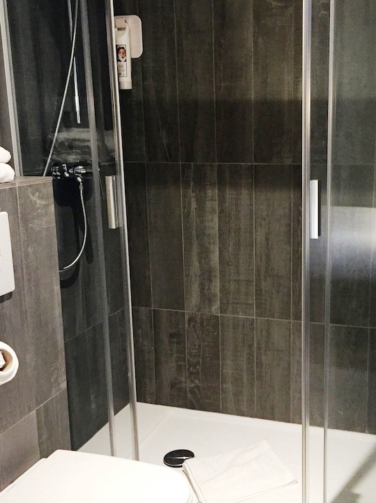 Photo of Bathroom in Clichy