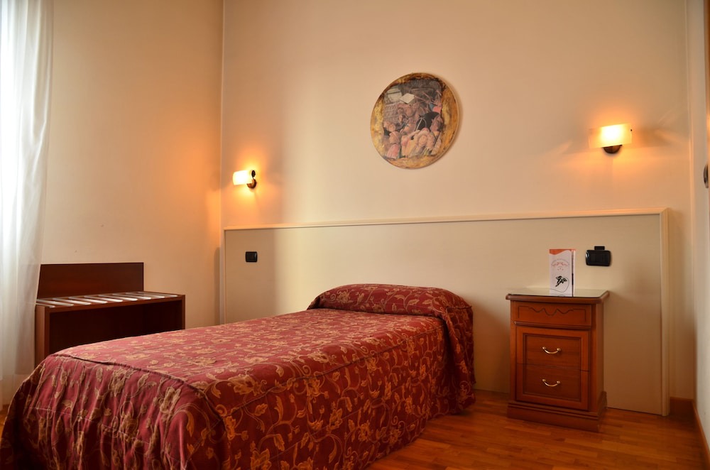 Photo of Bedroom in Nogarole Rocca