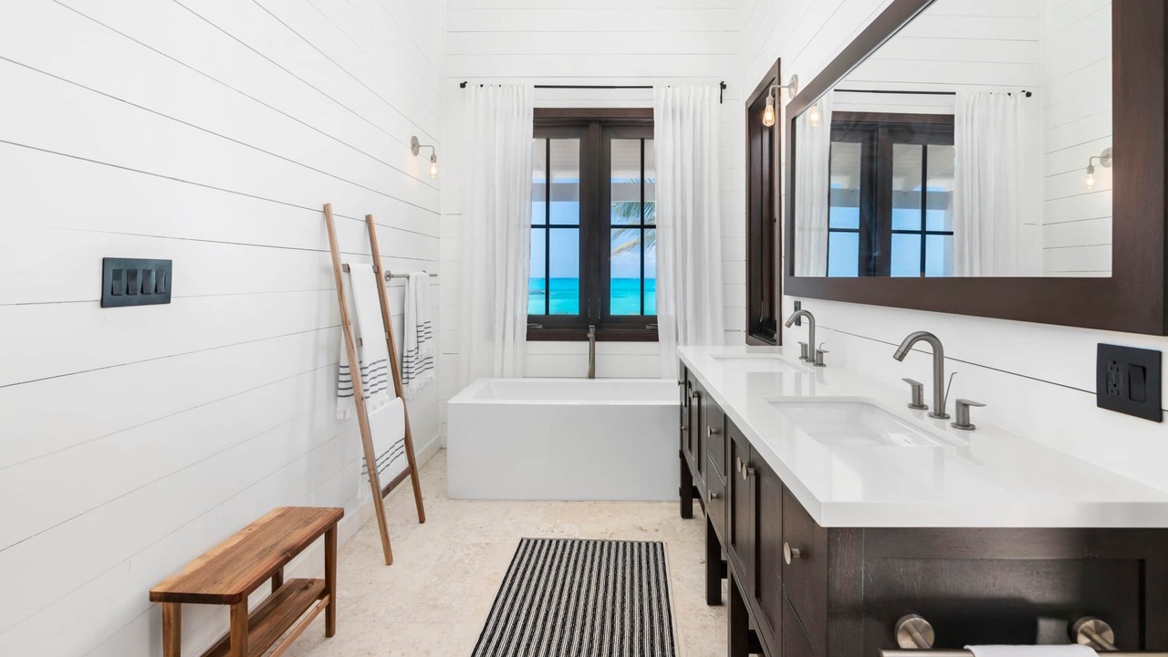 Photo of Bathroom in Forbes Hill