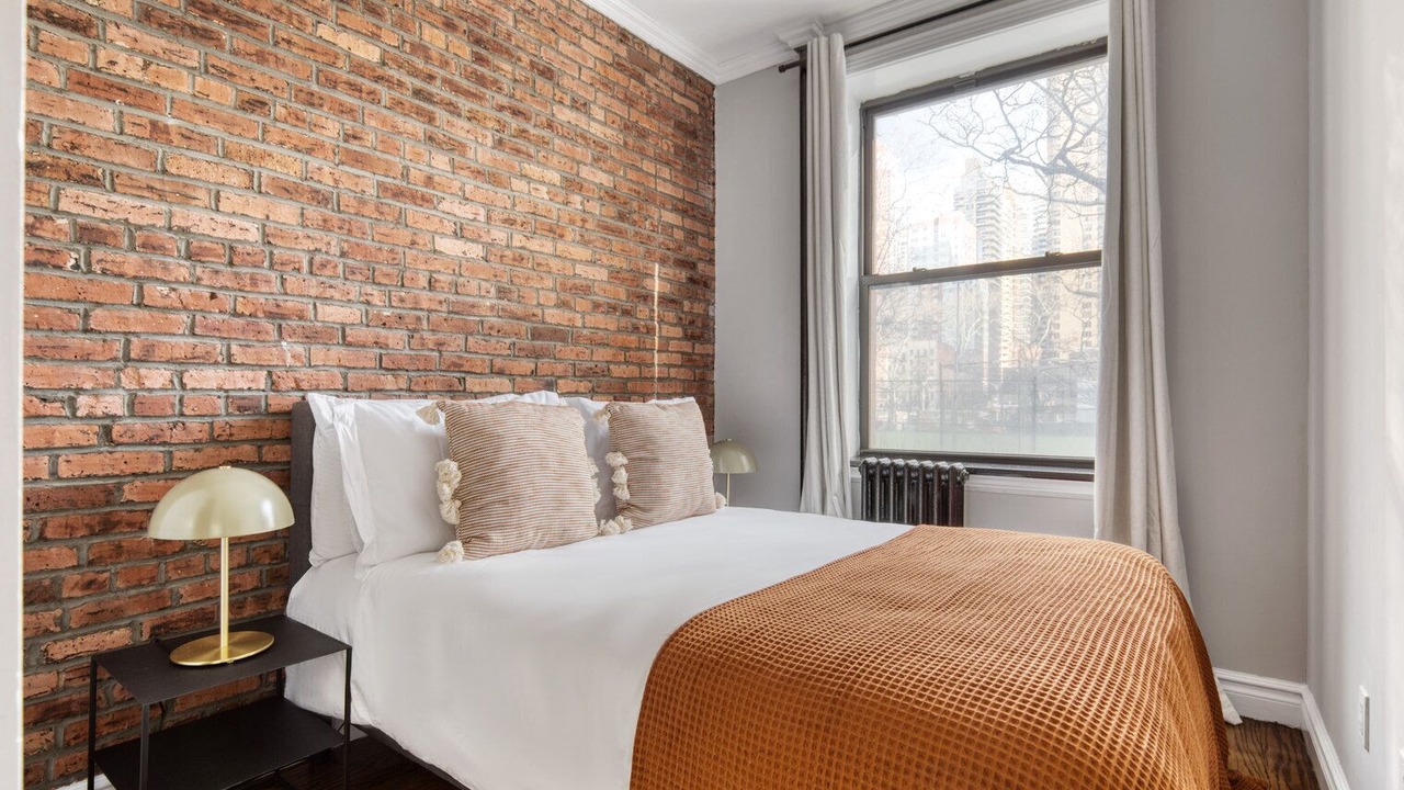 Photo of Bedroom in Tudor City