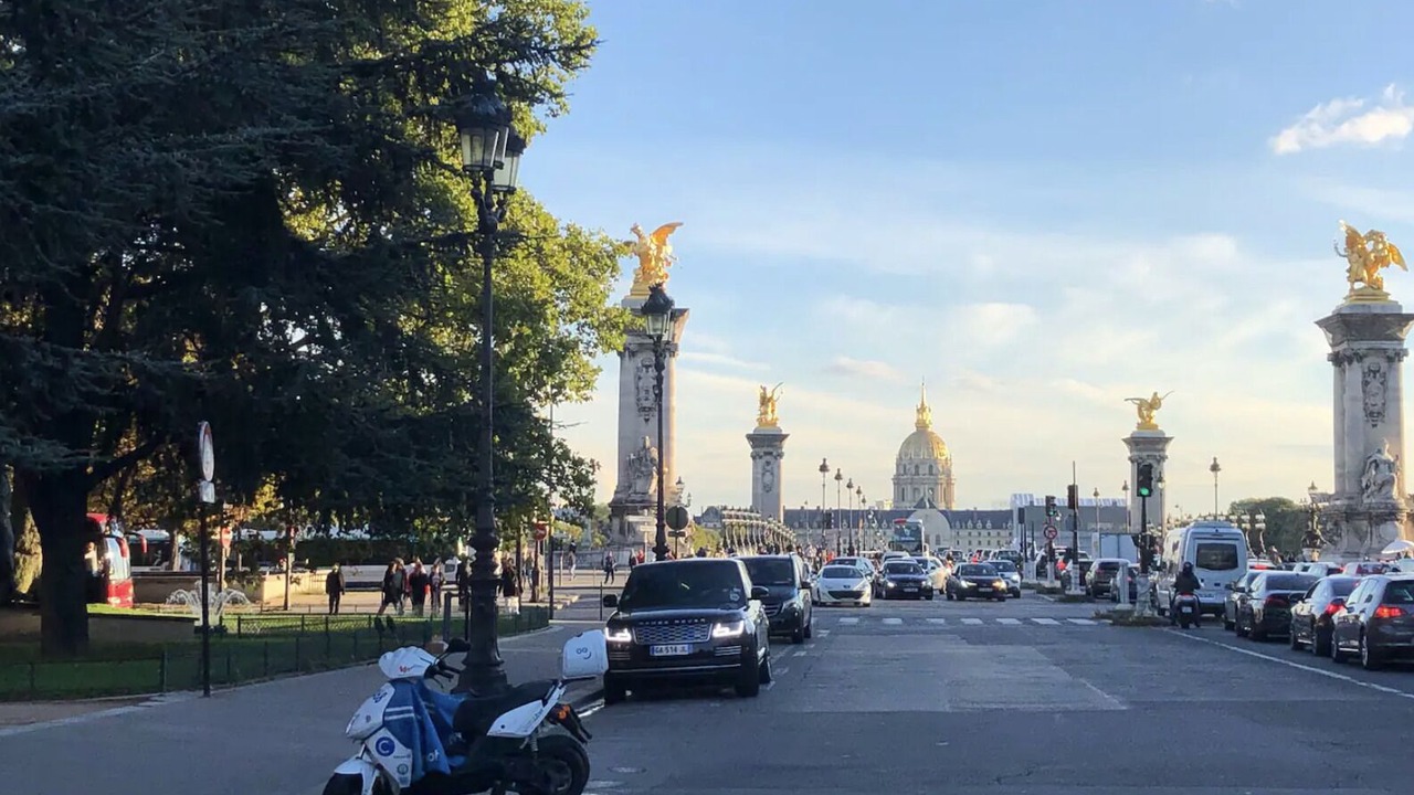 Photo of Others in Quartier de l'Ecole-Militaire
