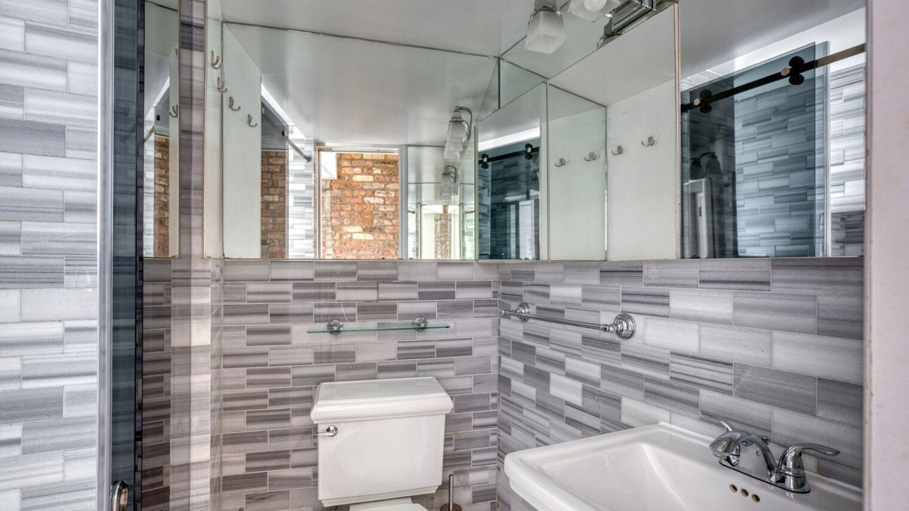 Photo of Bathroom in Nolita