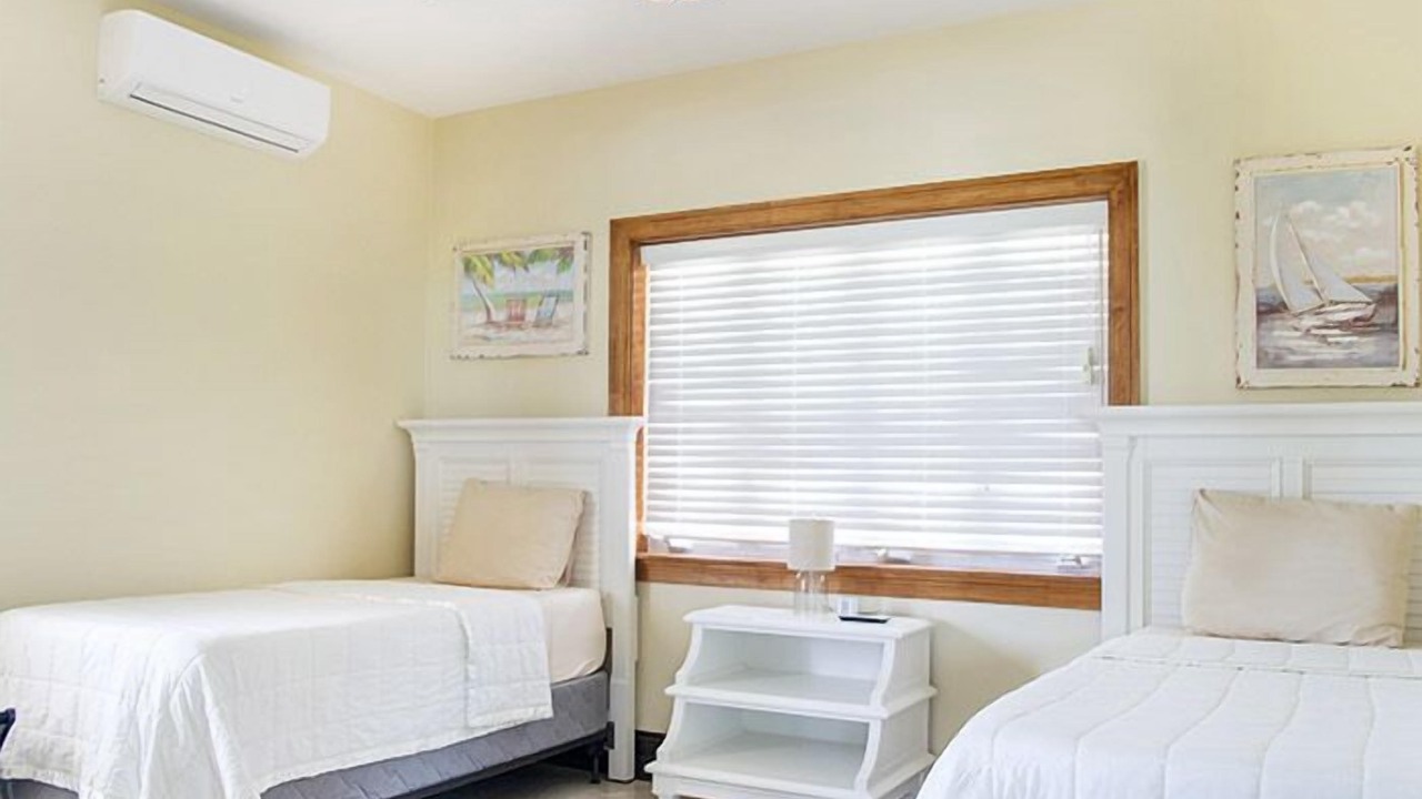 Photo of Bedroom in Bahamas Terrace