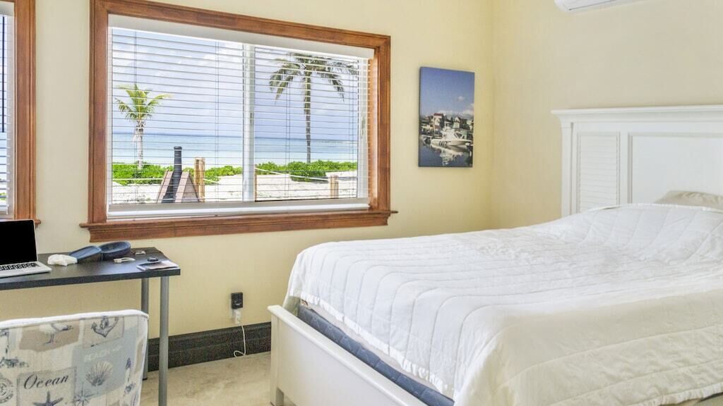 Photo of Others in Bahamas Terrace