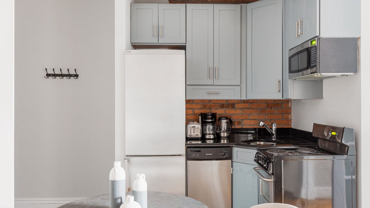 Photo of Kitchen in Tudor City