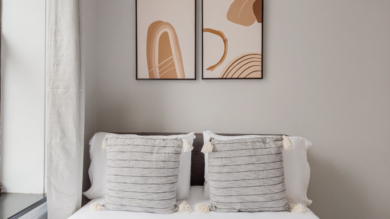 Photo of Bedroom in Tudor City