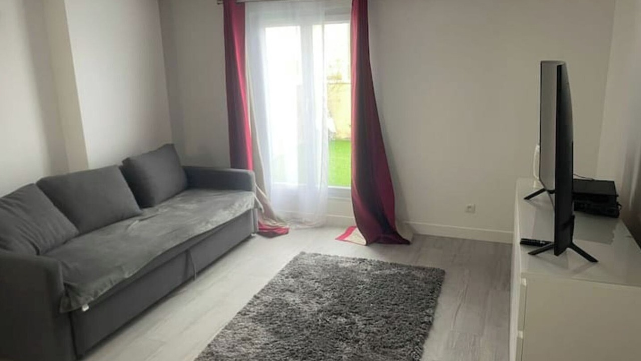 Photo of Livingroom in Antony