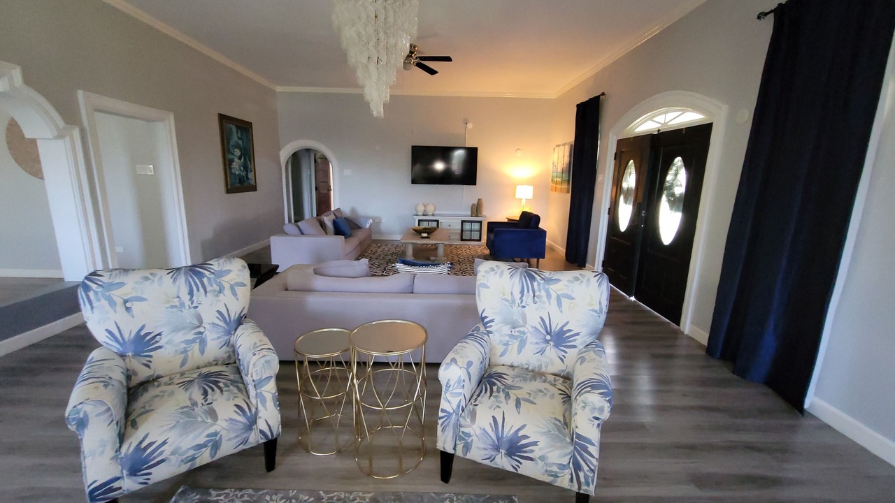 Photo of Livingroom in Savanna la Mar