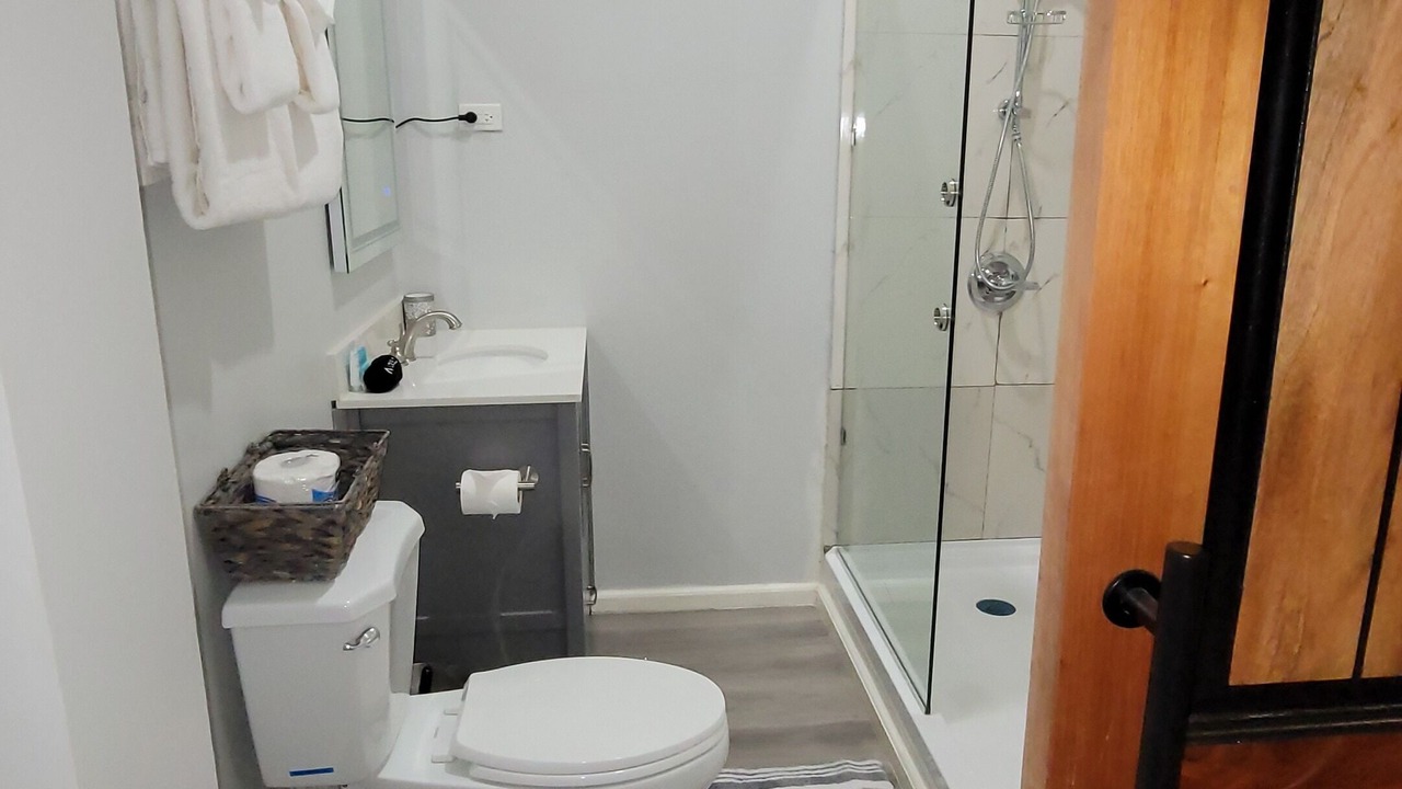 Photo of Bathroom in Savanna la Mar
