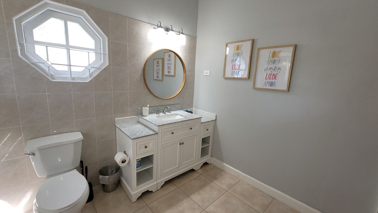 Photo of Bathroom in Savanna la Mar