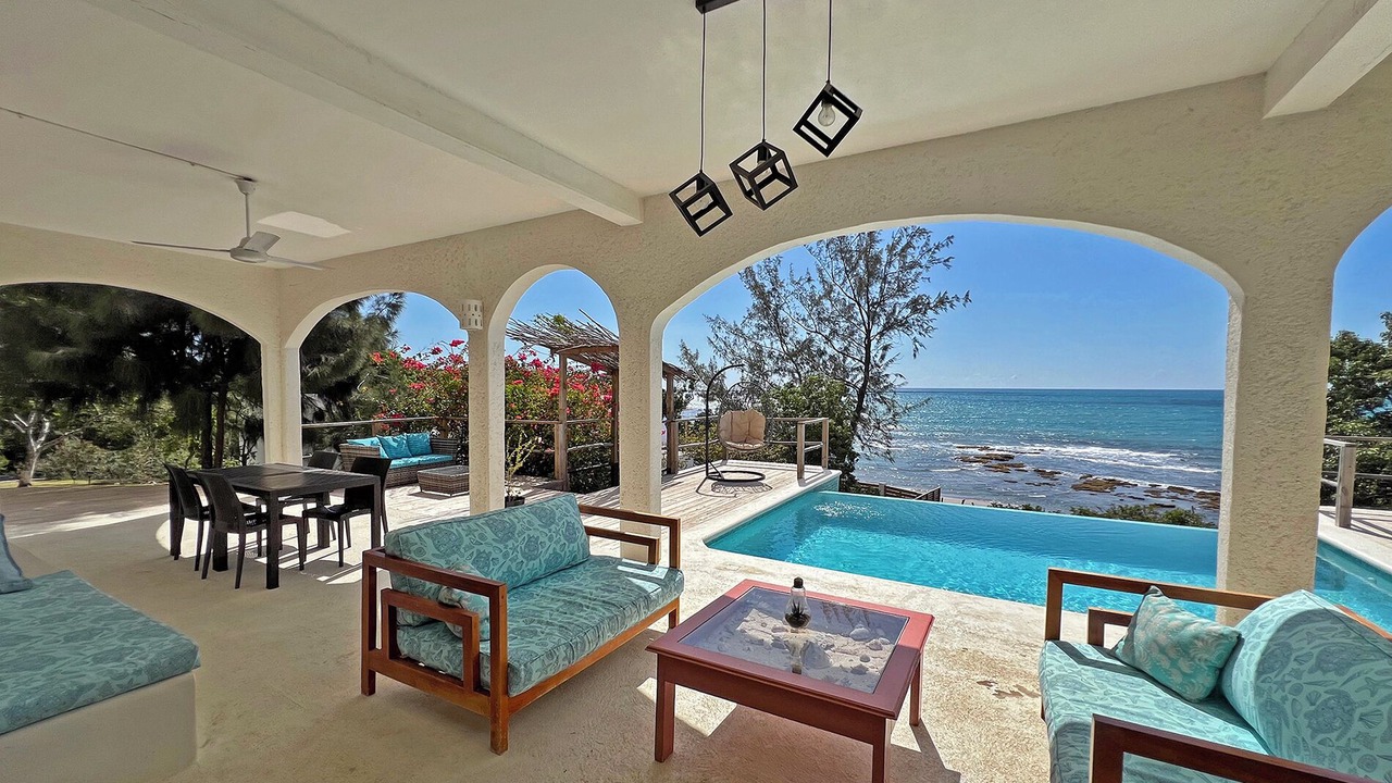Photo of Outdoor in Treasure Beach