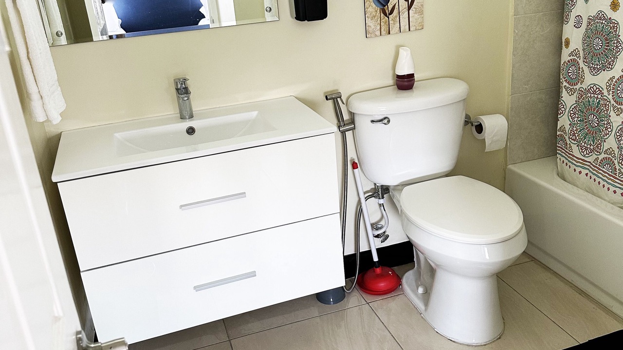 Photo of Bathroom in Harbour View