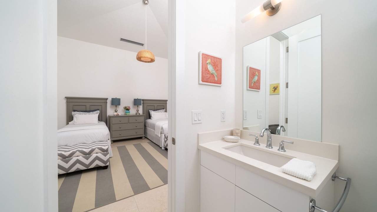 Photo of Bathroom in Alice Town