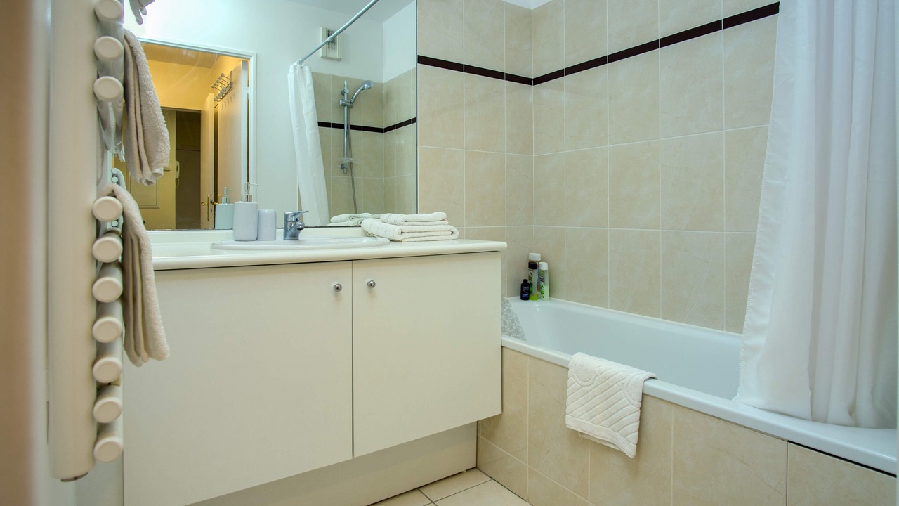 Photo of Bathroom in Montevrain