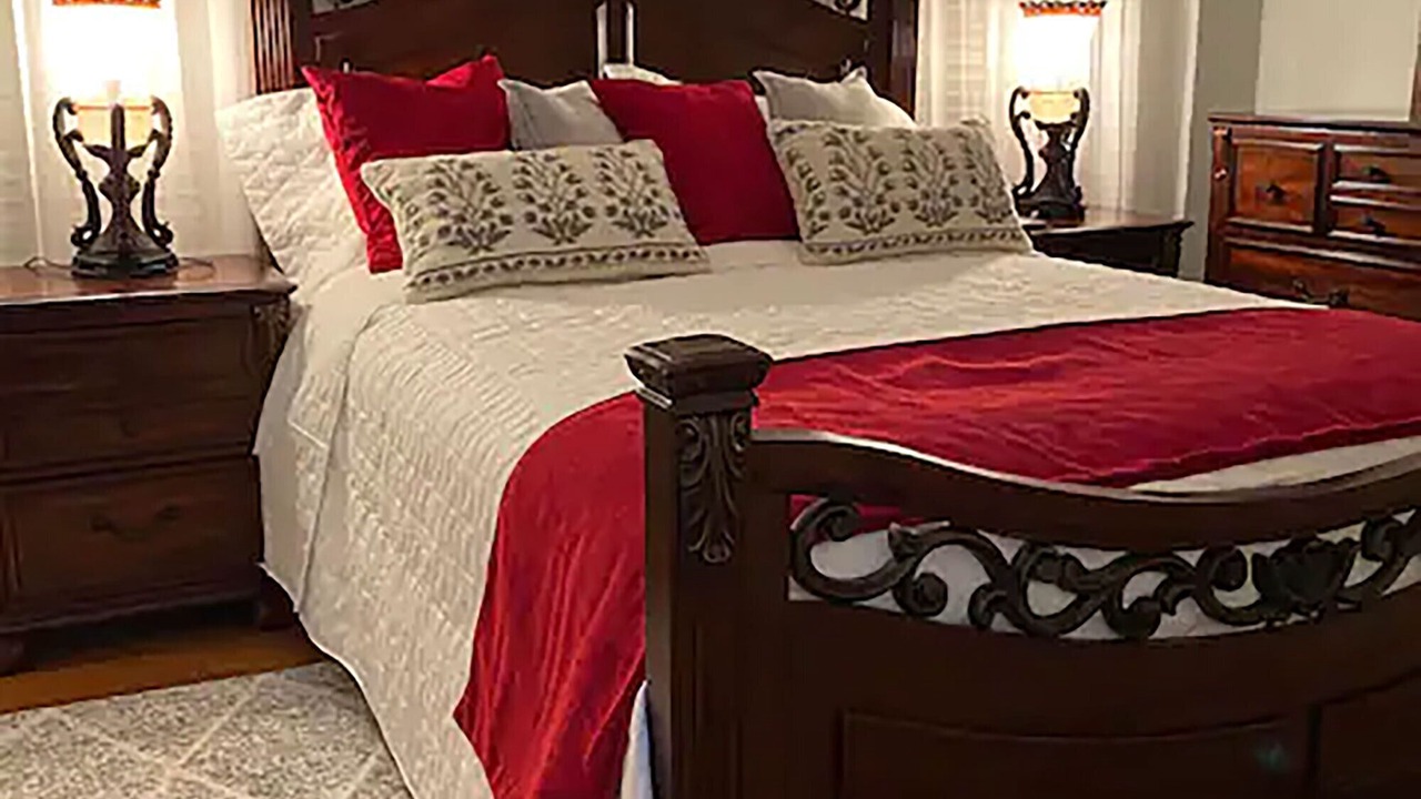 Photo of Bedroom in Marine Park