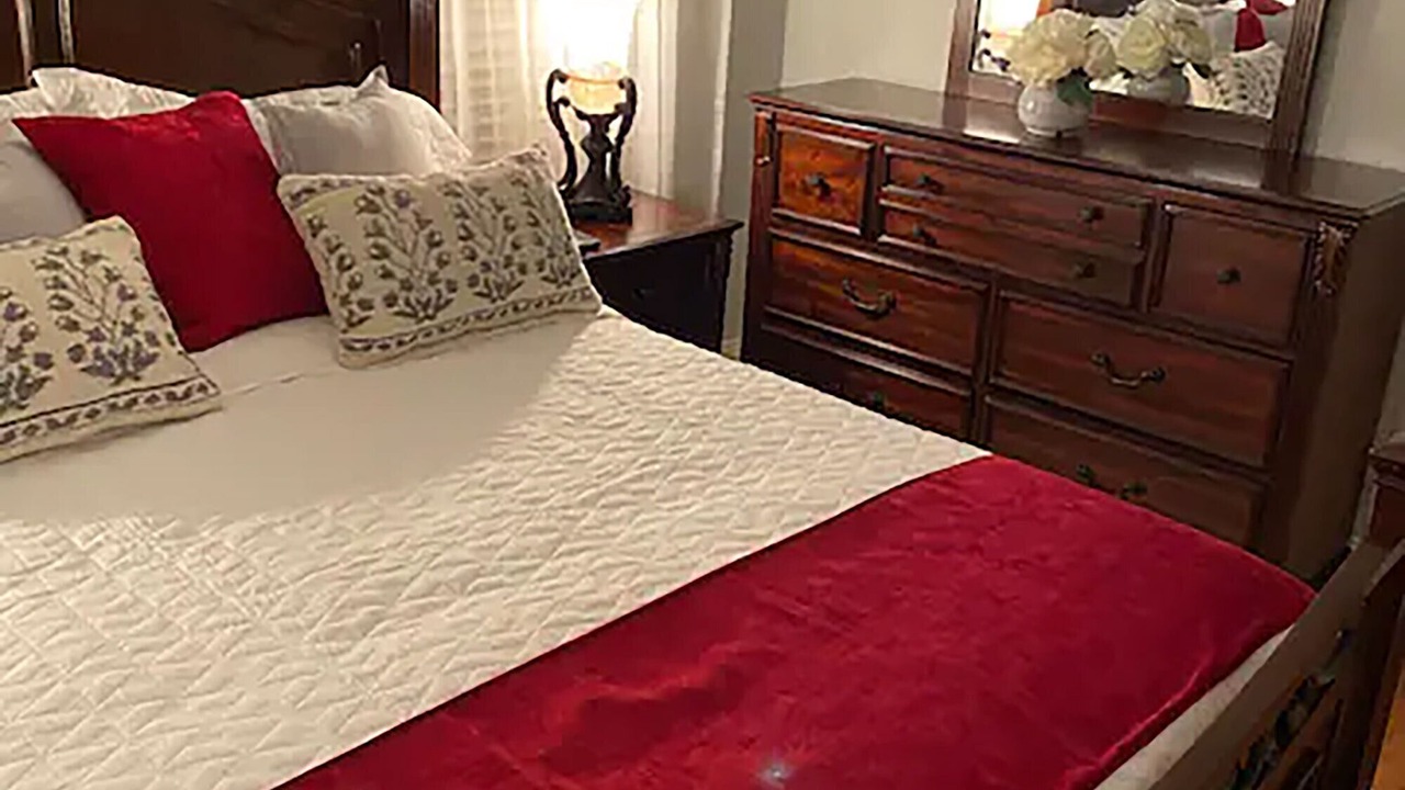 Photo of Bedroom in Marine Park