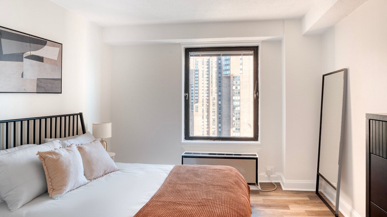 Photo of Bedroom in Peter Cooper Village