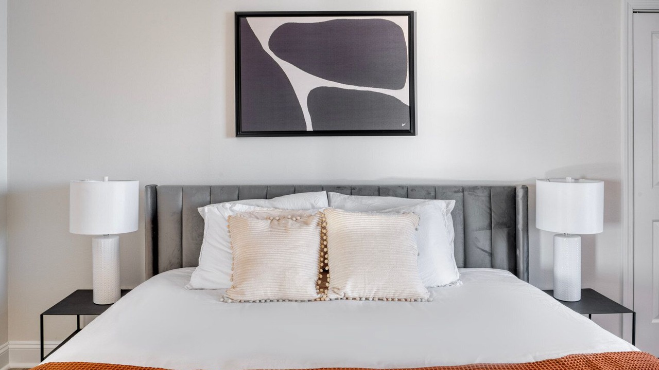 Photo of Bedroom in Peter Cooper Village