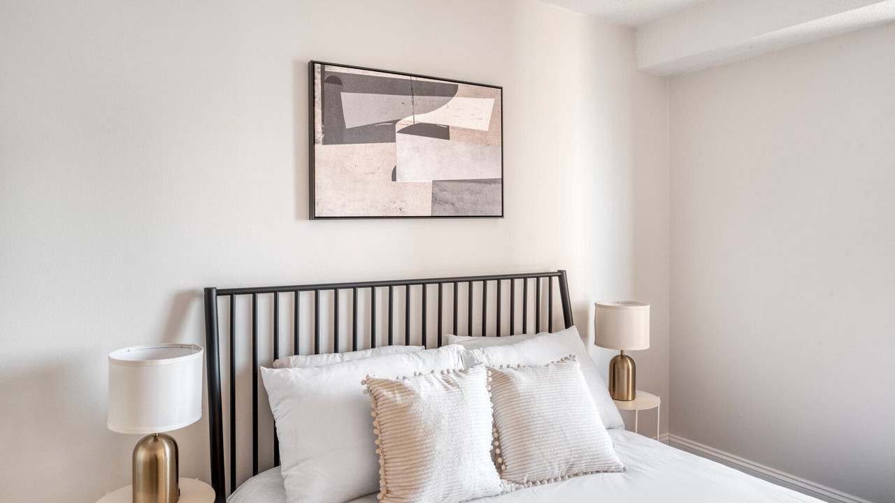 Photo of Bedroom in Peter Cooper Village
