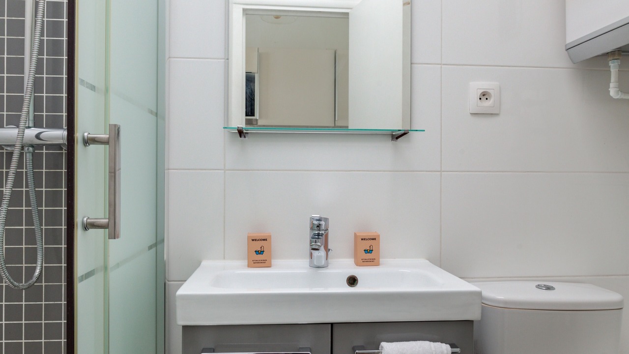 Photo of Bathroom in 8th Arrondissement