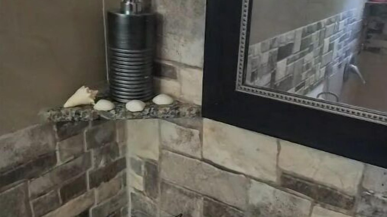 Photo of Bathroom in Spanish Town