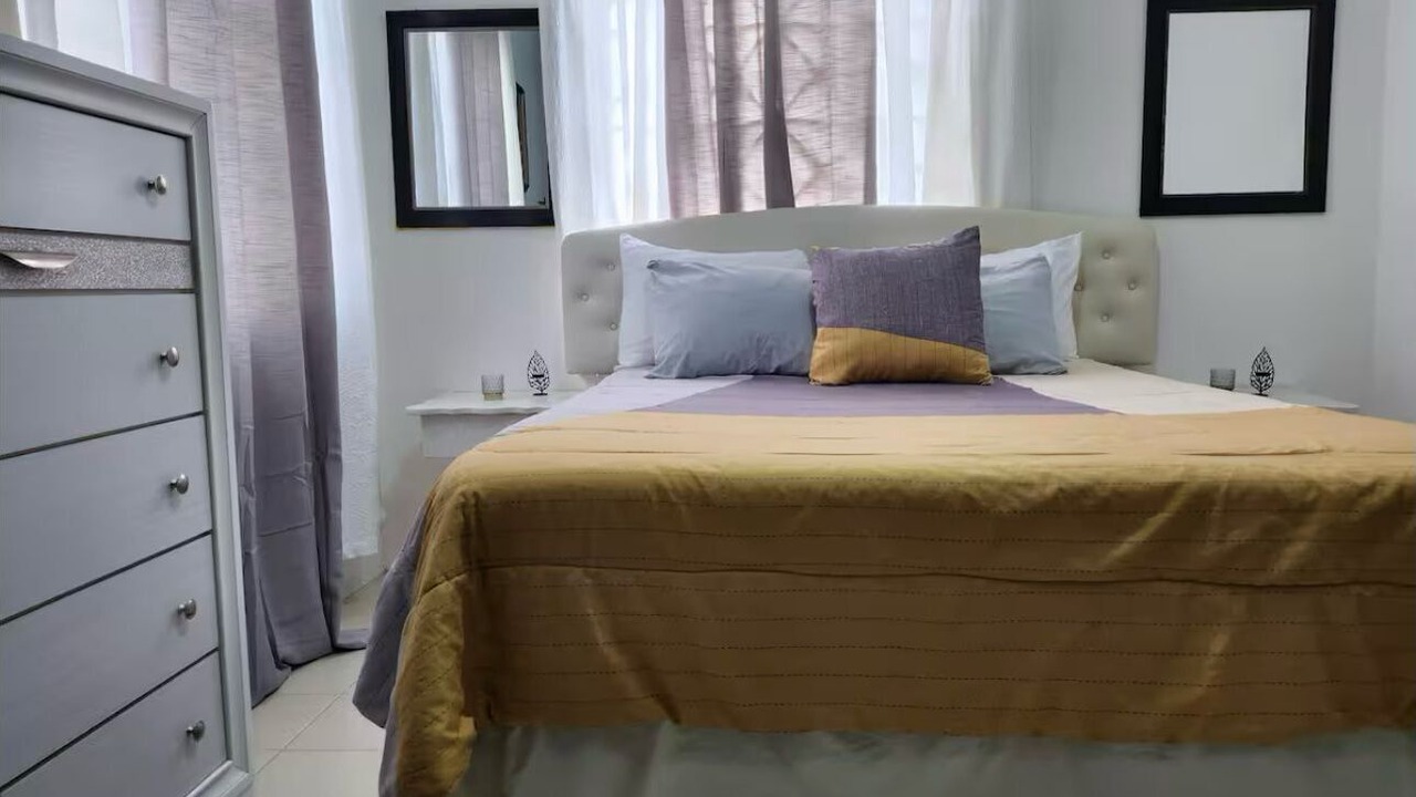 Photo of Bedroom in Spanish Town