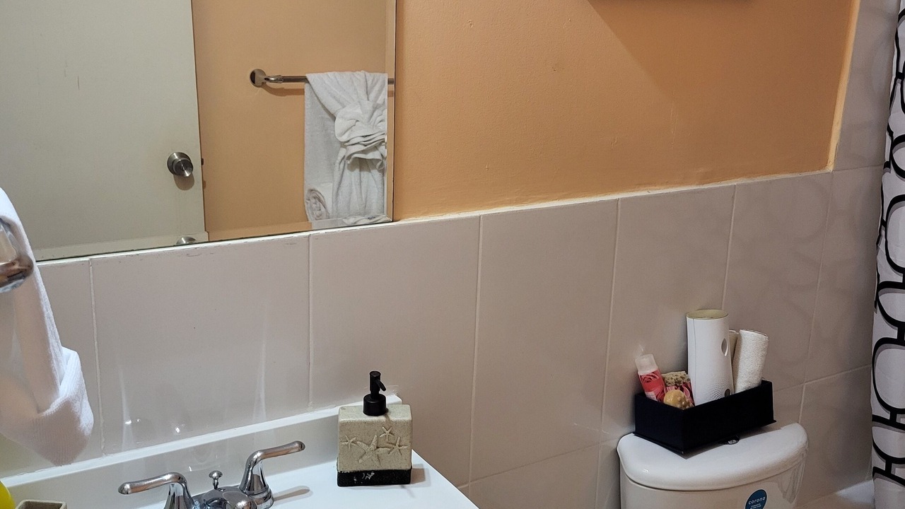 Photo of Bathroom in Spanish Town